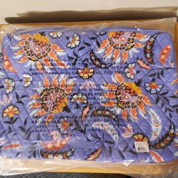 Vera Bradley Mural Garden Laptop Workstation Crossbody Bag - Picture 4 of 4